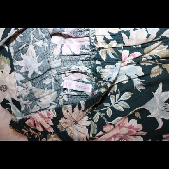 Top and skirt spring set. - Picture 5 of 8